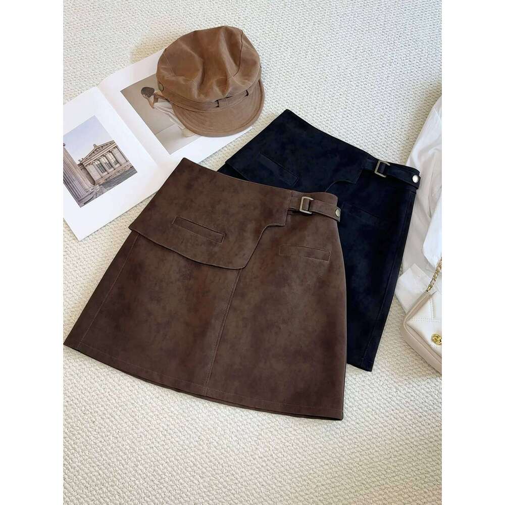 Fashionable stylish suede for women in autumn, versatile and slimming short style, hip hugging skirt, mini skirt Z260314