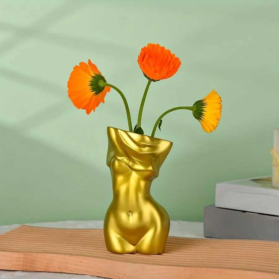 Body vase feminine form Body shape vase Decorative body statue Unique female body vase Womens body vase Ceramic incen Y260314
