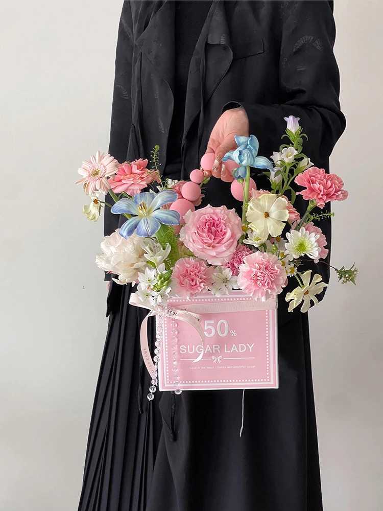 1pcs Art Cardboard Embossed Letter Bubble Folding Handheld Flower Box Party Supplies Portable Flower Arrangement Box Gift Box Y260314