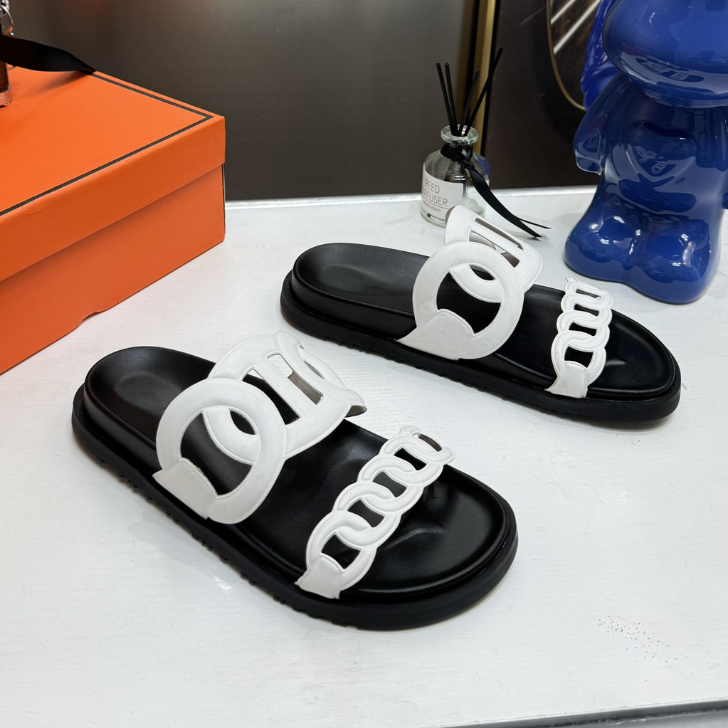 Chic Chunky Platform Slide Sandals for Women White Chain Cutout Decor Open Toe Casual Slippers Summer Beach Pool Walking Shoes Comfortable Non-Slip Footwear EU 35-42