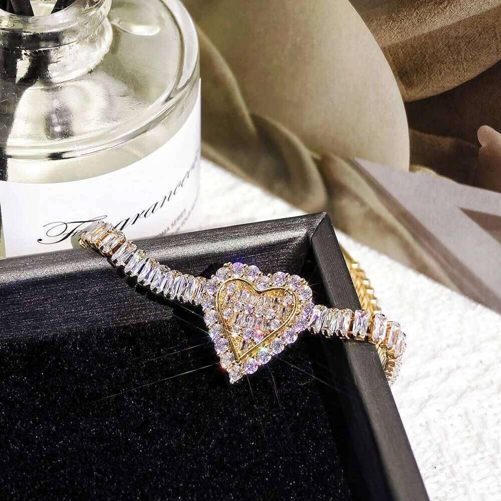 2024 new fashion princess bracelet bangle for women anniversary gift jewelry wholesale s8422 Z260313