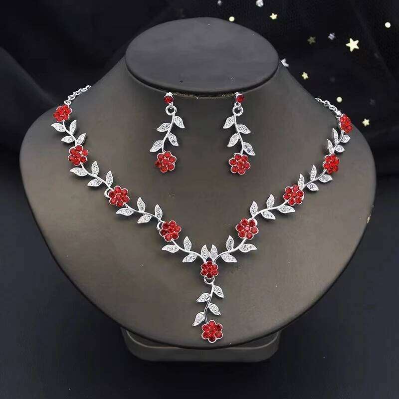 3 Pcs Sweet Jewelry Exquisite Rhinestone Pendant Banquet Party Women Fashion Romantic Crystal Necklace Earring Accessory Set Z260313