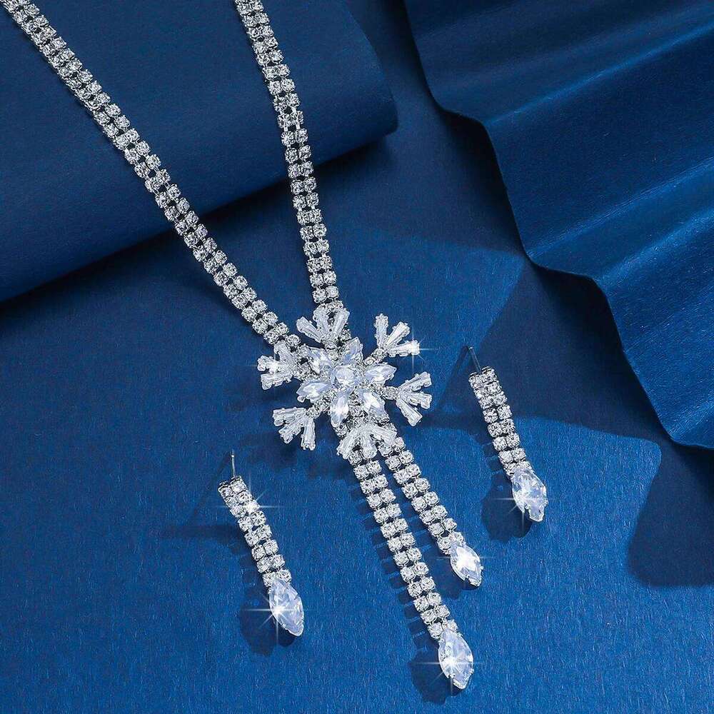 3PC Women's Fashion Copper Inlaid Claw Chain Rhinestone Snowflake Necklace Earring Set Suitable for Wedding, Party, Festival Gif Z260313