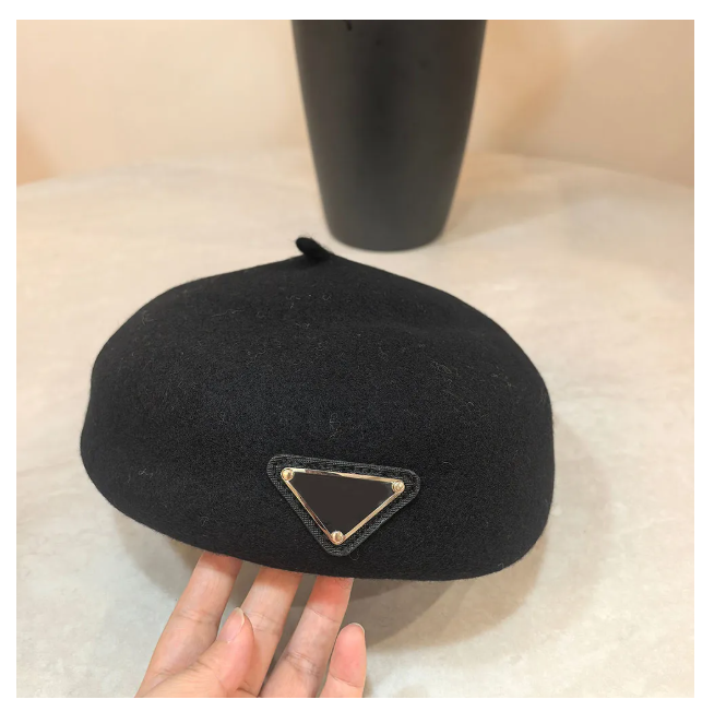 Top Beret prado Beret designer 2026 winter fashion luxury lambskin hat women classic brand beret hat men