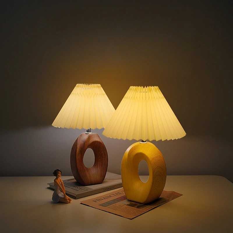 European Style Ceramic Base Bedroom Bedside Lamp Table Lamp - Elegant Lighting for Your Sleep Space Y260314