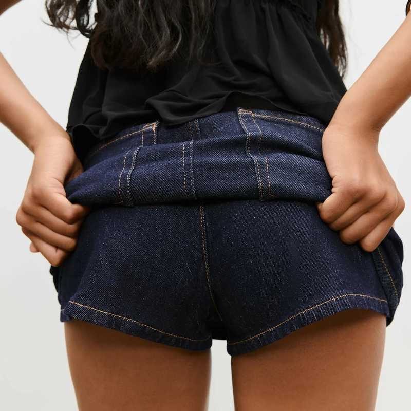 Combhasaki Womens Y2k Vintage Retro Denim Mini Skorts with Pockets Casual Stylish Button Mid Rise A-Line Jean Skirts for Summer M260314