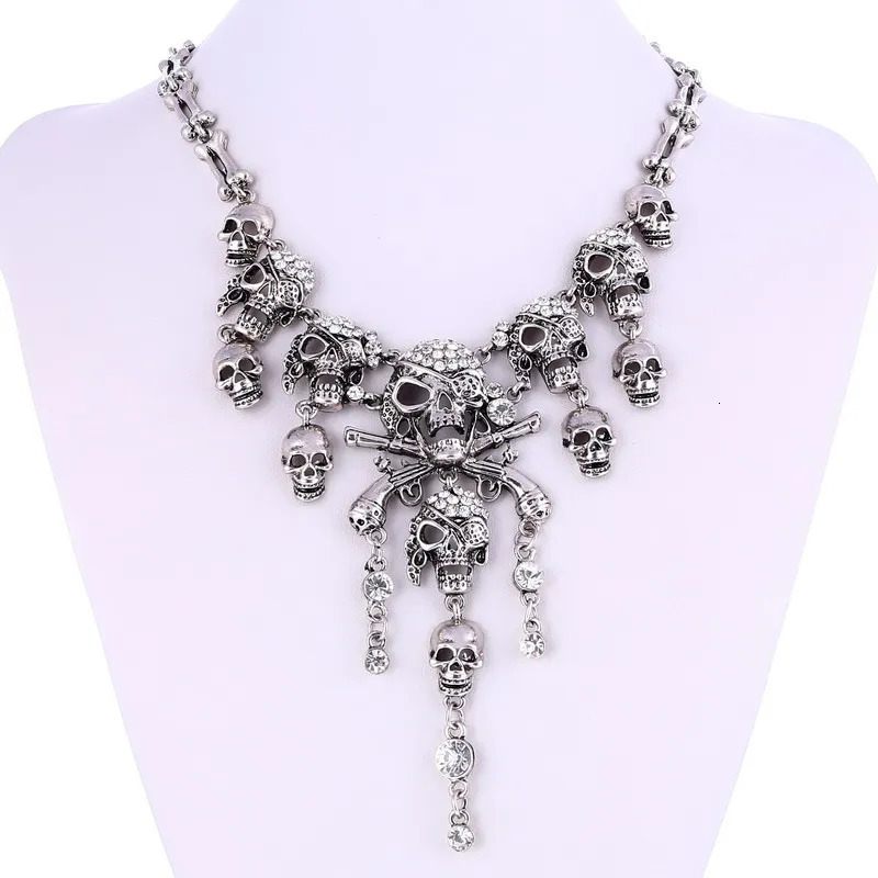 Classic Vintage Pirate Skeleton Skull Choker Necklace Pendant For Women Men Retro Rhinestone Biker Gothic Punk Party Jewelry 260312