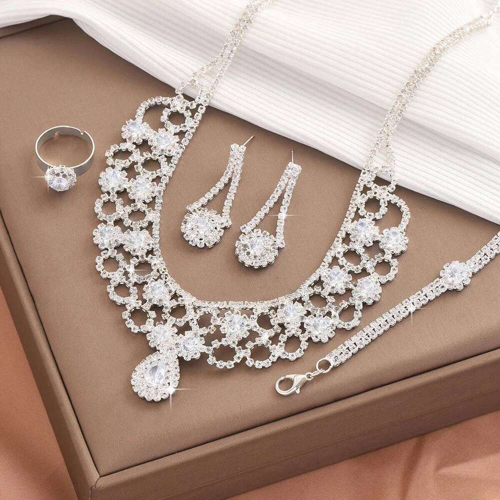 Fashionable and exquisite claw chain design water droplet set, light luxury retro high-end jewelry set for women Z260313