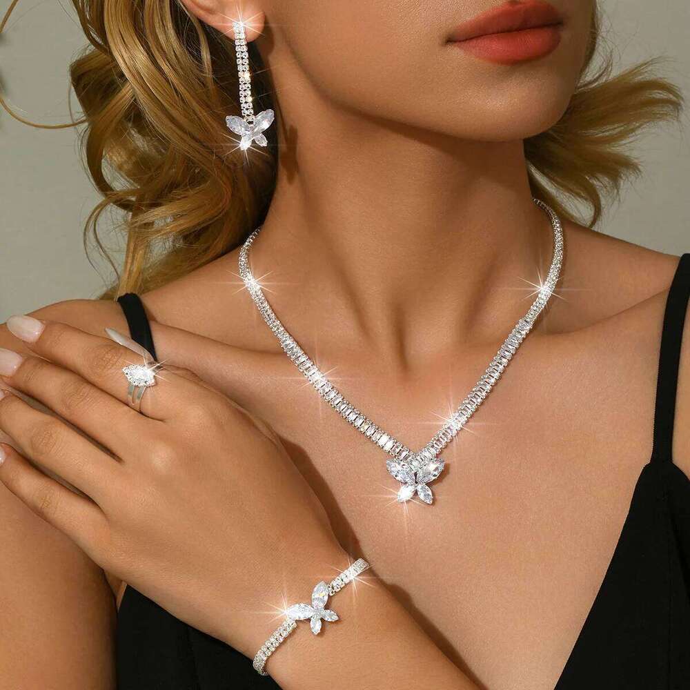 Elegant retro socialite style playful super sparkling butterfly collarbone chain ear high-quality two-piece set Z260313