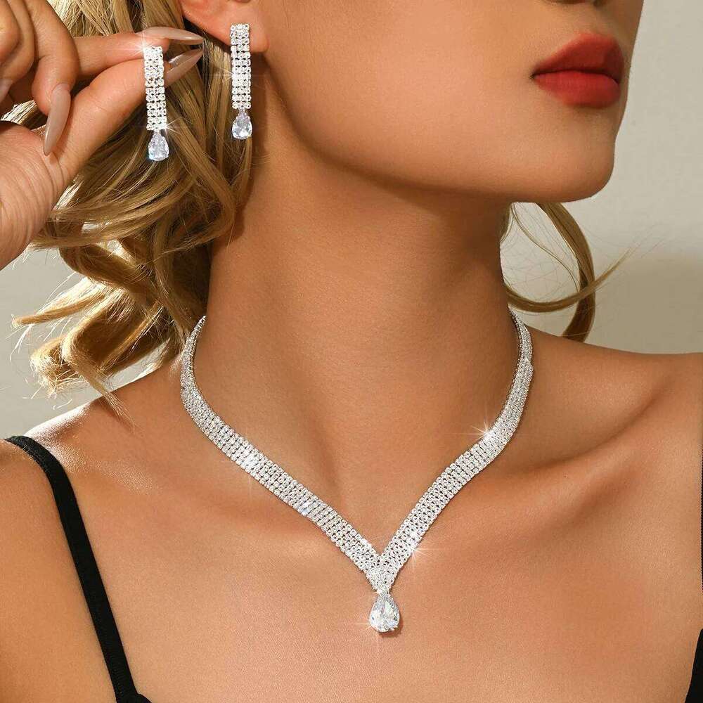 Trendy retro personalized design necklace earring set, wedding dress, evening gown, socialite style, versatile accessories Z260313