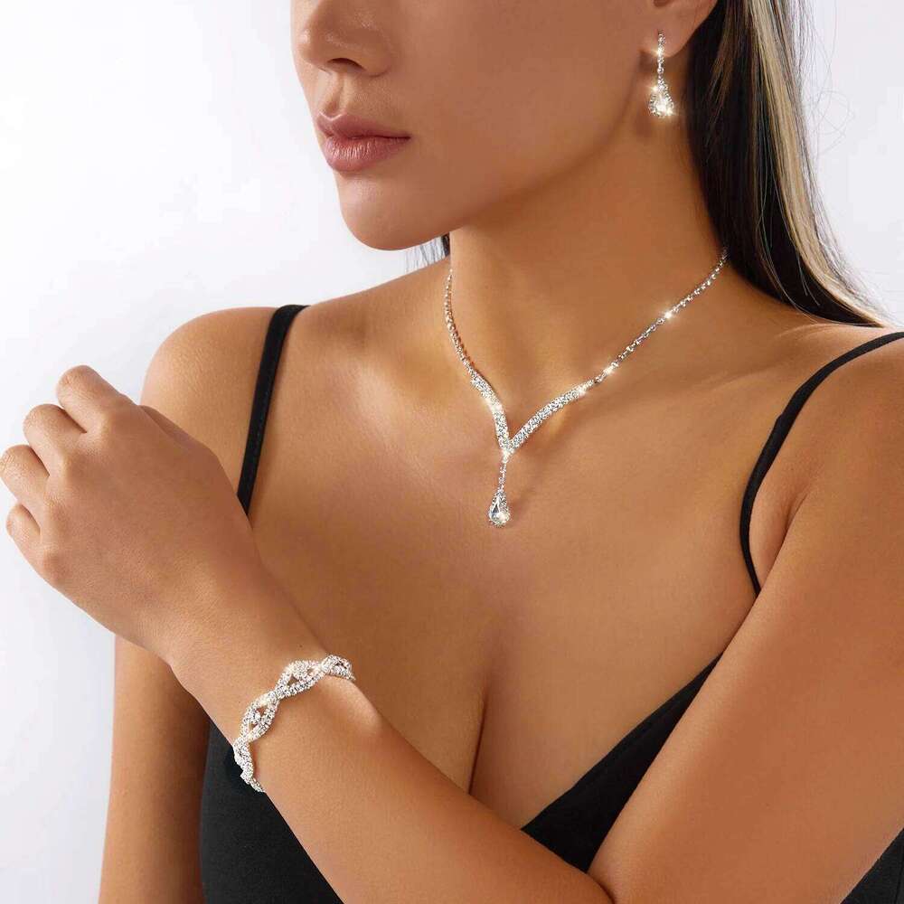 Women's Shiny Geometric Rhinestone Crystal Necklace Choker Chain Bracelet Earrings for Bride Wedding Party Nightclub Jewelry Set Z260313