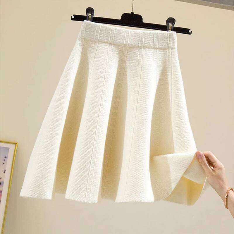 Women Winter Warm Knitted Mini Popular Korean Short Pleated Skirt Preppy Style High Waist Knitting Skirts for Woman Z260314