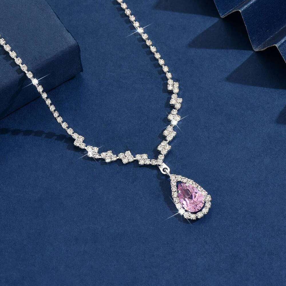 Fashionable, light luxury, minimalist, popular jewelry, short necklaces, rhinestones, hot selling wedding women's jewelry Z260313