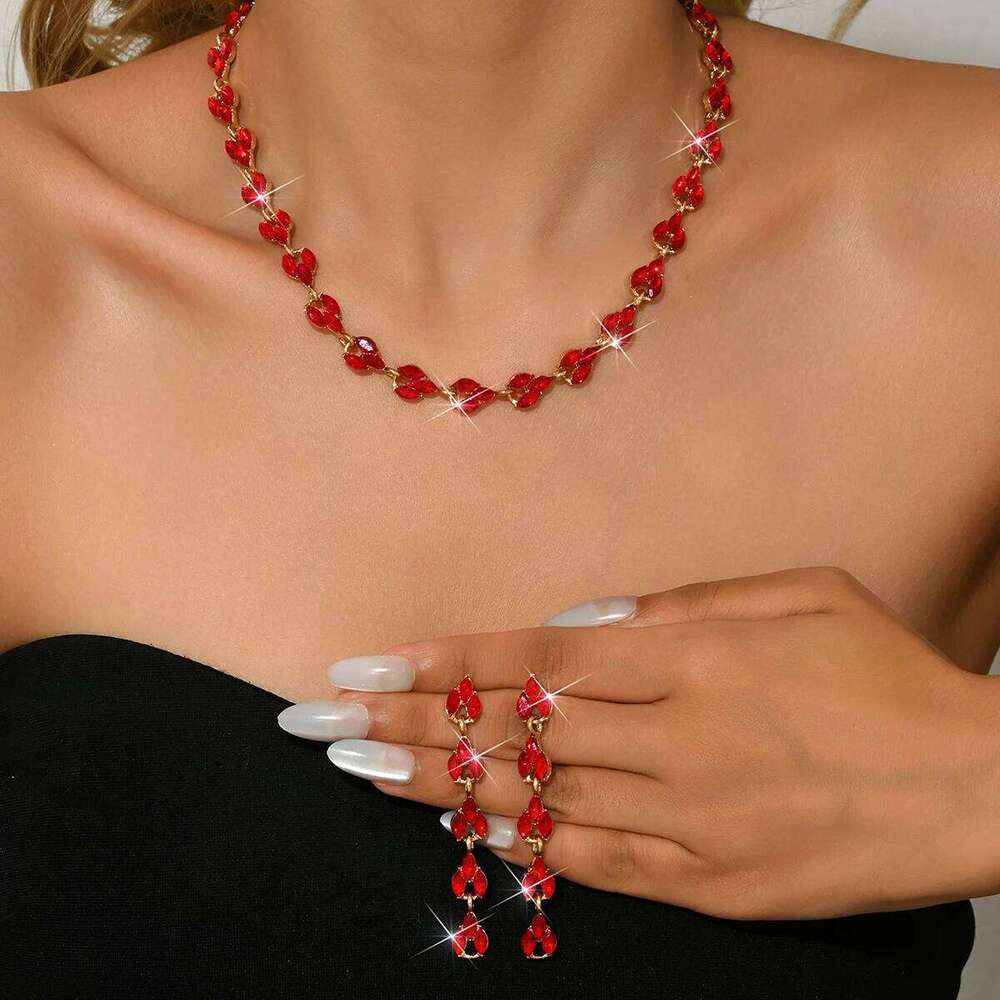 Cross border new hot selling Korean style fashionable earrings, necklace, bracelet set, bride's wedding dress, dinner party Z260313