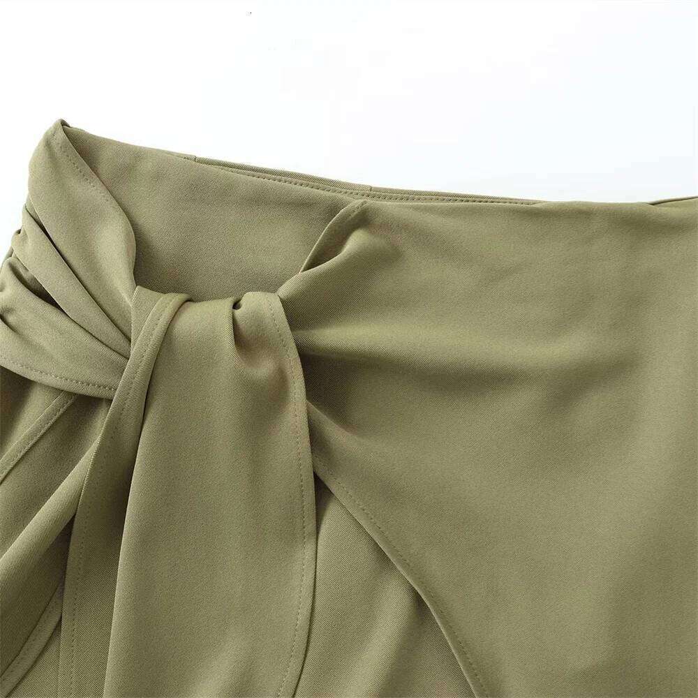 Summer new women's design sense niche atmospheric French European and American style knot decoration skirt pants Z260314