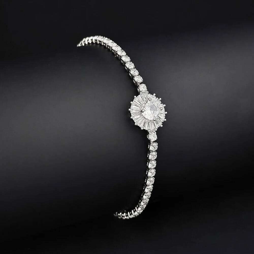 Light Luxury Exquisite Retro Silver Shiny Hollow Out Versatile Women's Anniversary Banquet Jewelry Free Shipping Items S8423 Z260313