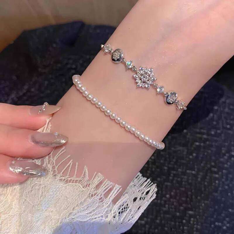 Luxury Zircon Snowflake Bracelets For Women Girls Exquisite Crystal Flower Adjustable Chain Bracelet Wedding Jewelry Gifts Z260313