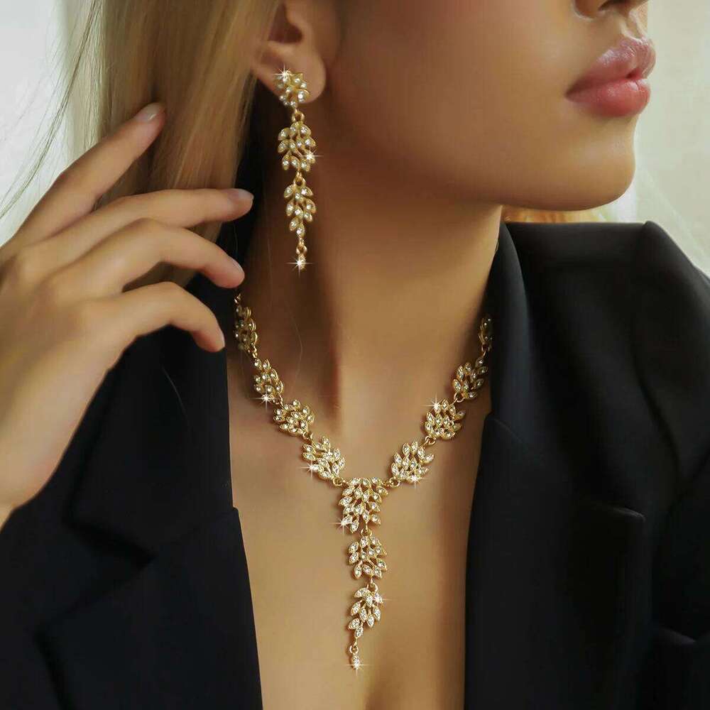 3PC women's fashionable and trendy temperament, leaf floral necklace, earrings, jewelry set, wedding banquet party, holiday gift Z260313