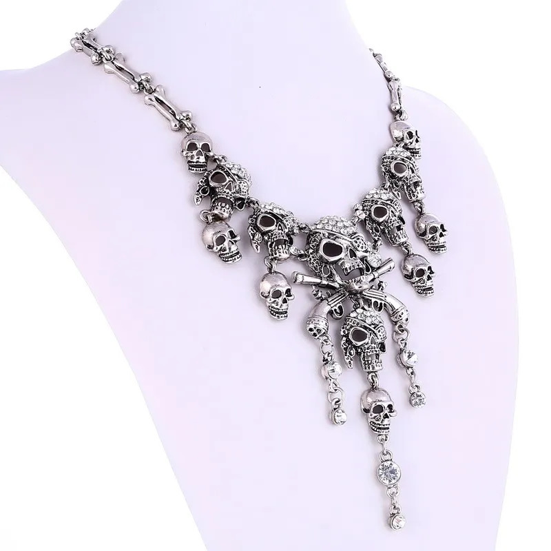 Classic Vintage Pirate Skeleton Skull Choker Necklace Pendant For Women Men Retro Rhinestone Biker Gothic Punk Party Jewelry 260312