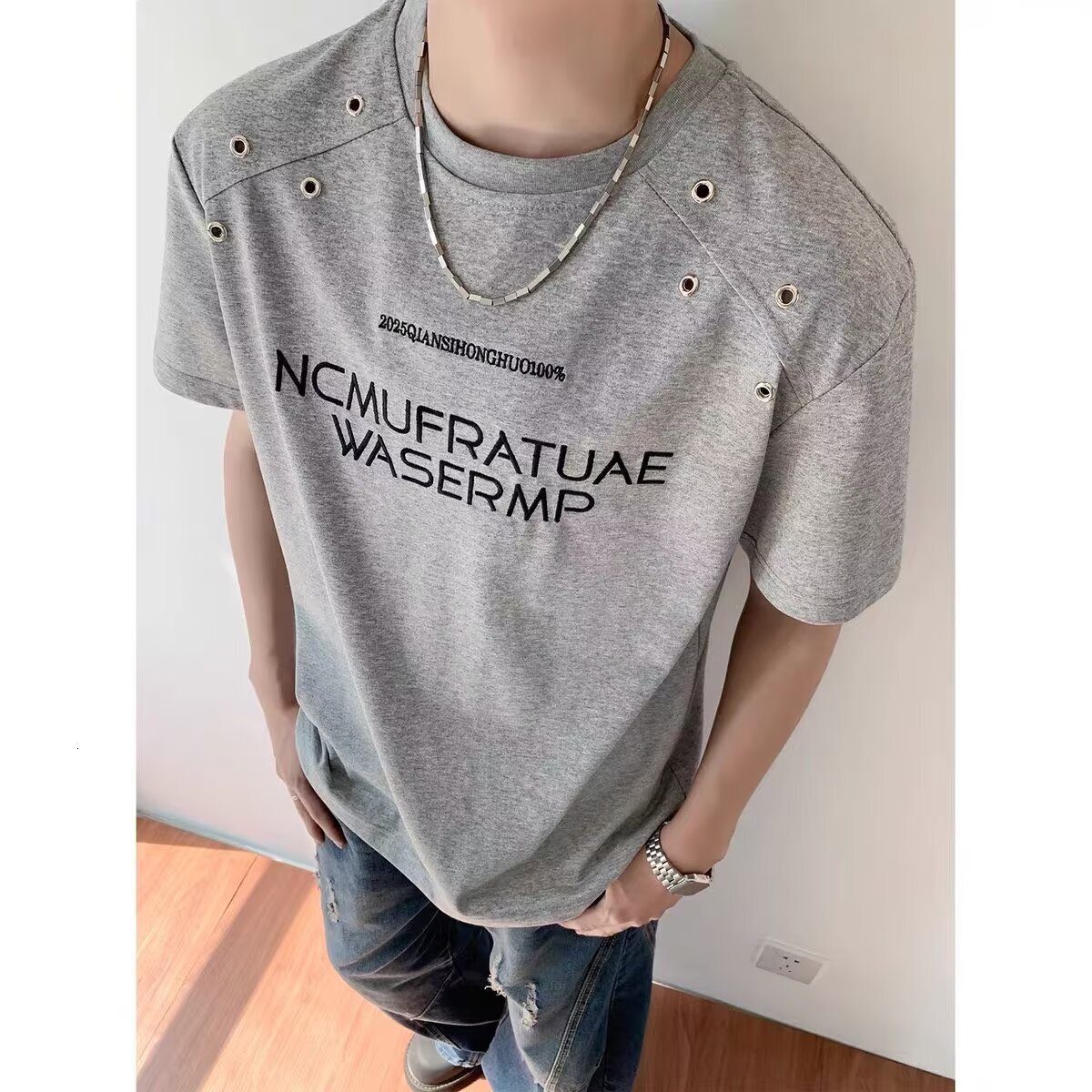 American Retro Fashion Letter Print Shortsleeve Designer Hoodie Shirt For Men Polo New Summer Trendy With Rivet Design Men's Designer T-shirt Halfsleeve Top