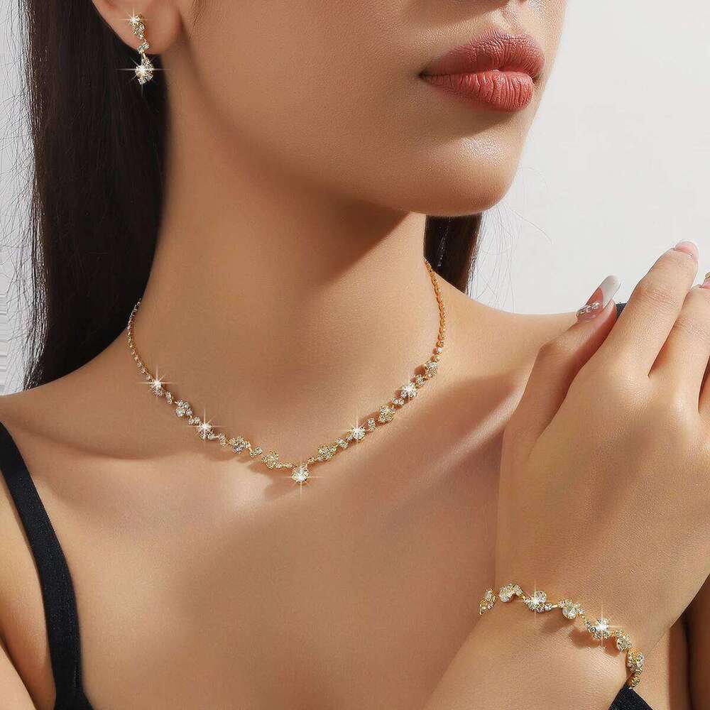 2025 Trendy Rose Gold Star Jewelry Set 3pcs Necklace Bracelet Earrings Sparkle Crystal Choker for Women Party Daily Outfits Z260313