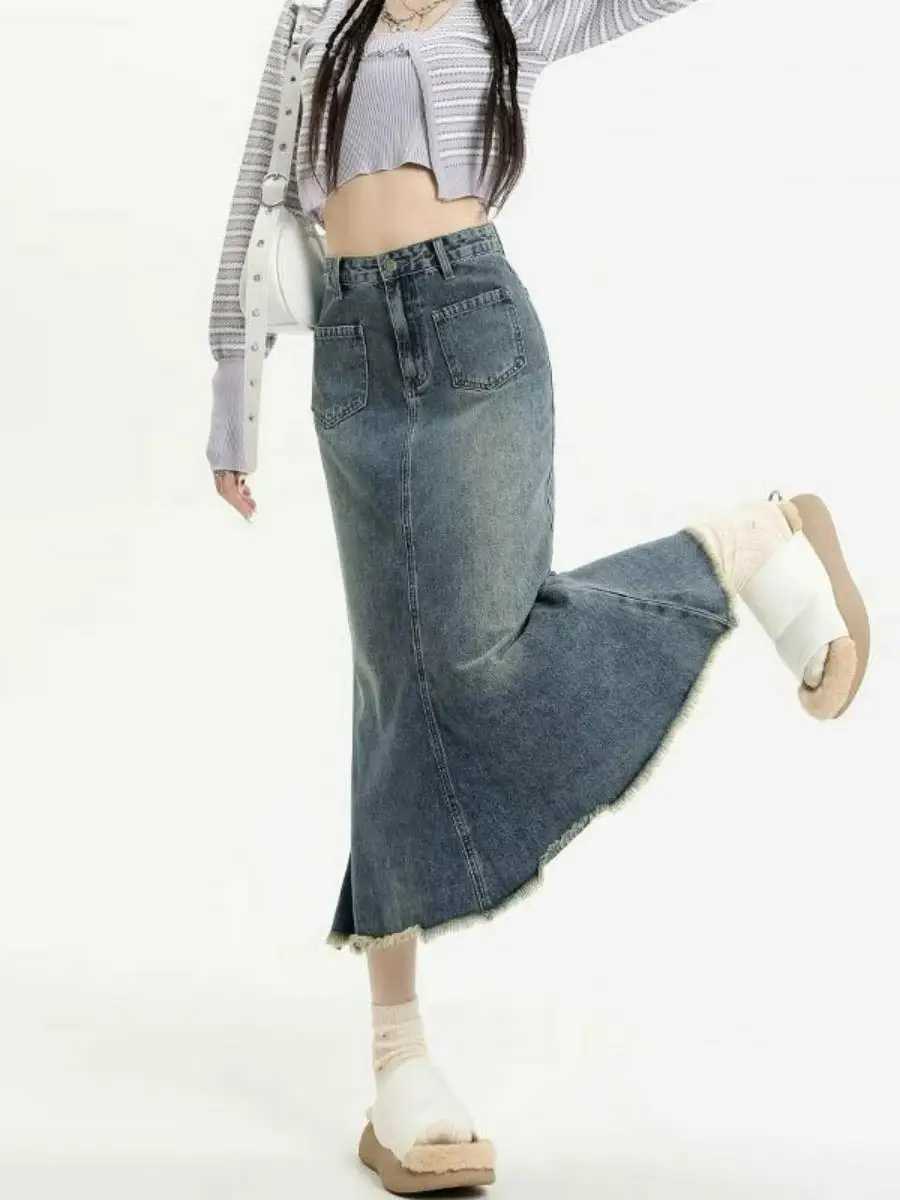 Womens Tailored Denim Skirt High Waist Midi A-Line Skirts with Frayed Hem Loose Hips Covering Body f-length Jeans Skirt M260314