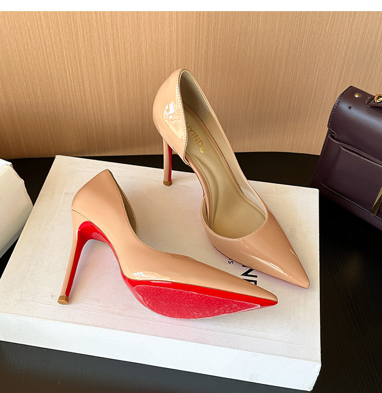 2026 New European Style Women's Black Patent Leather High Heels Side Cut Out Pointed Toe Stiletto Pumps