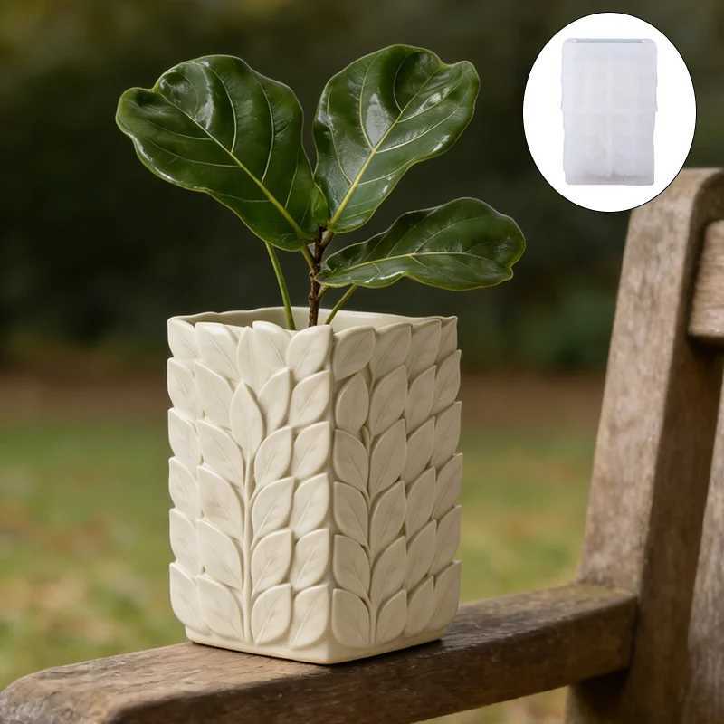Leaf-patterned silicone molds are easy to unmold making it easy to create sophisticated scented candle jars for home dcor han Y260314