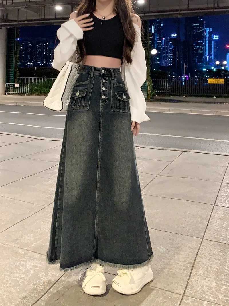 Elegant Hong Kong Style High Waist Raw Hem Denim Skirt Fashion Vintage A-Line Midi Indie Design Comfortable Long Denim Skirt M260314