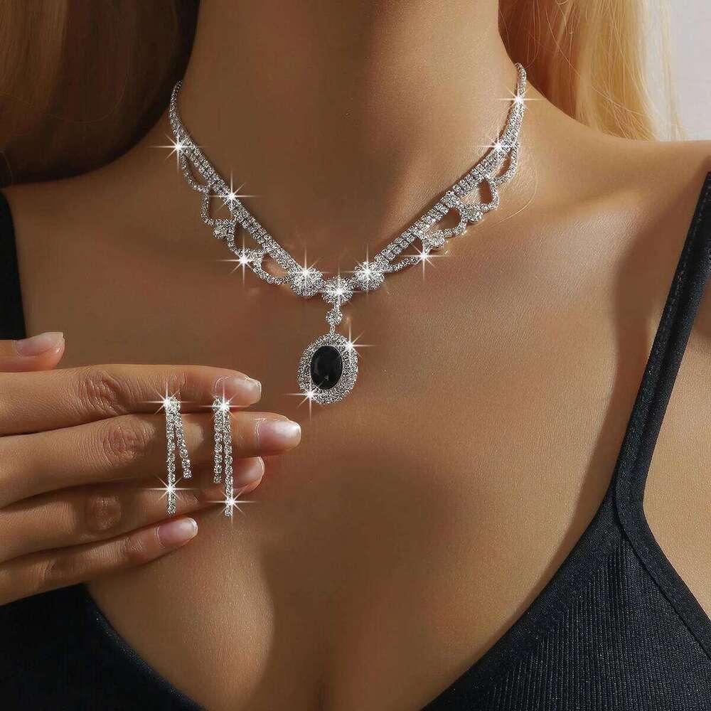 Diamond inlaid heavy industry super sparkling temperament generous collarbone chain earrings light luxury accessories Z260313
