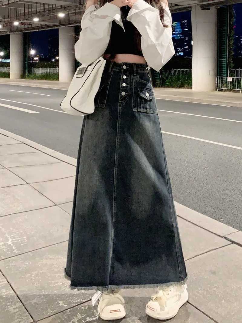 Elegant Hong Kong Style High Waist Raw Hem Denim Skirt Fashion Vintage A-Line Midi Indie Design Comfortable Long Denim Skirt M260314