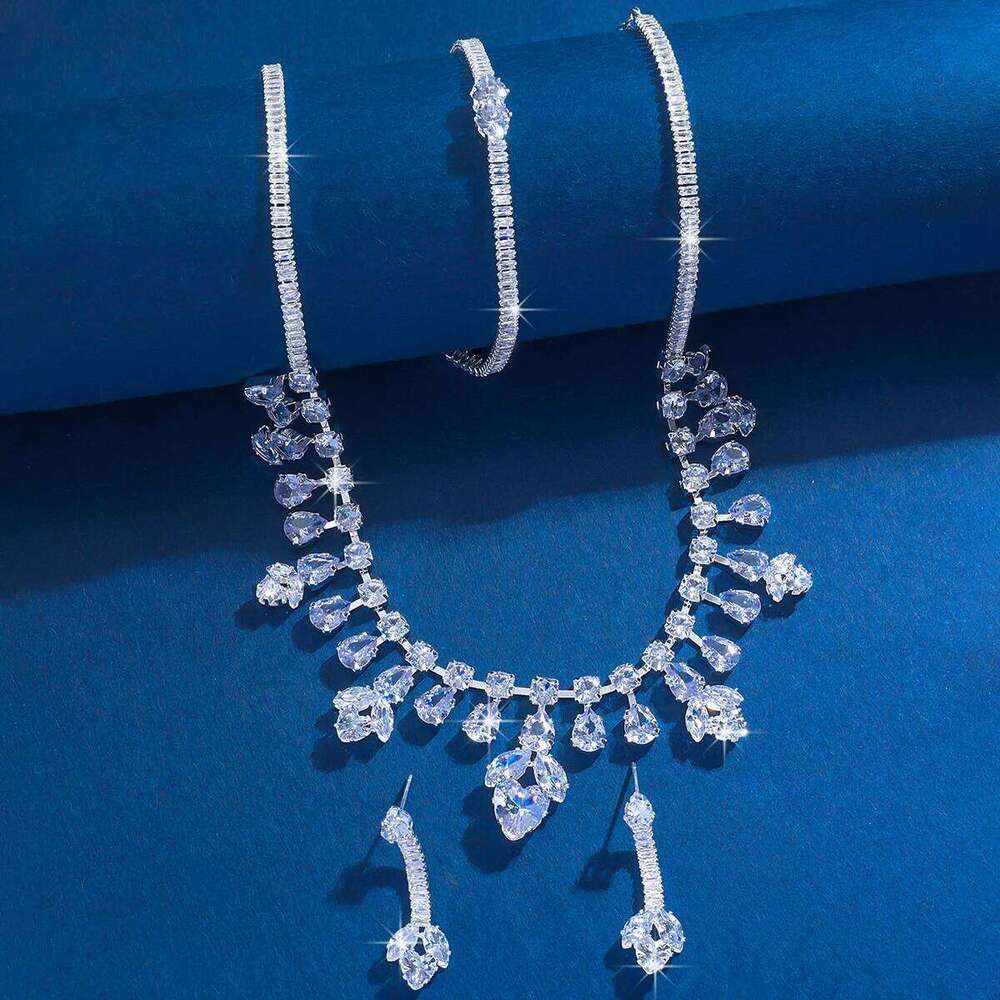 European and American fashion leaf droplet necklace bracelet earrings heavy industry light luxury atmospheric zircon set Z260313