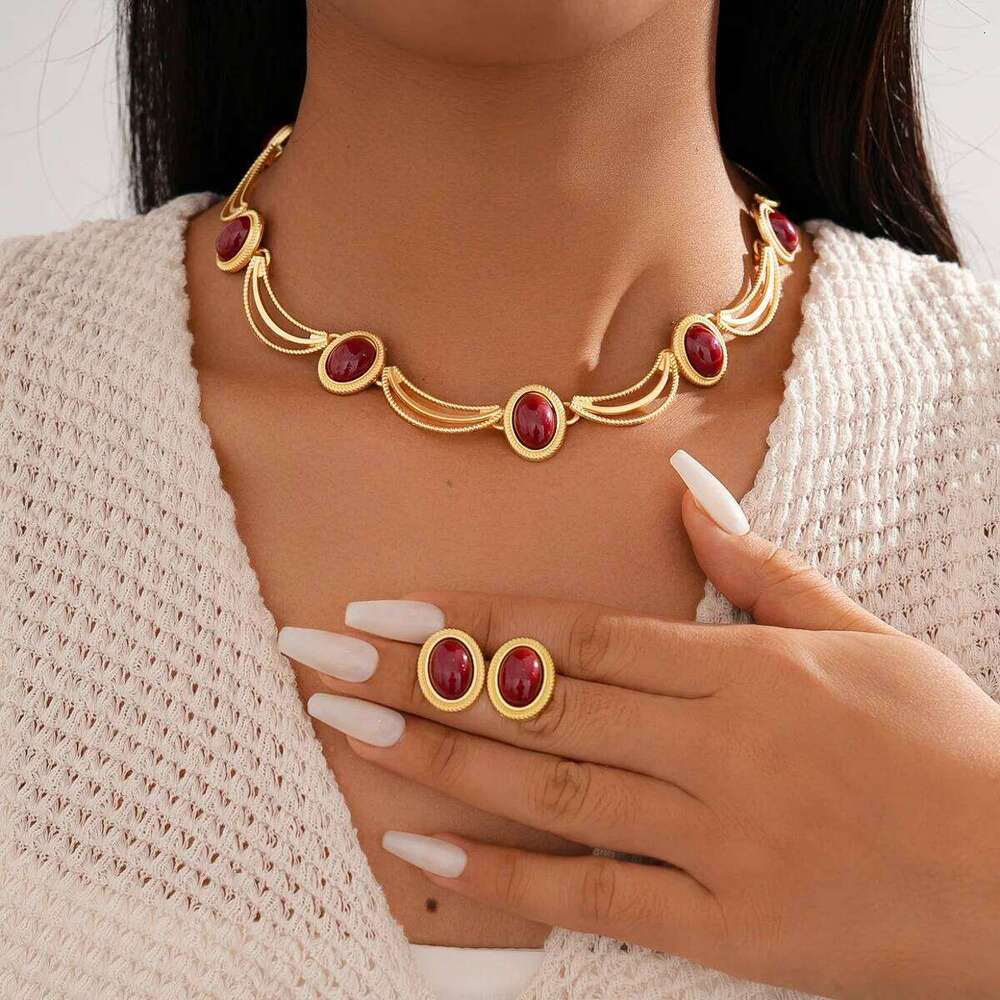 New Vintage Stone Earrings and Necklace Set for Women Simple Fashion Jewelry Accessories Hot Sale Party Gift 2026 Wholesale Z260313