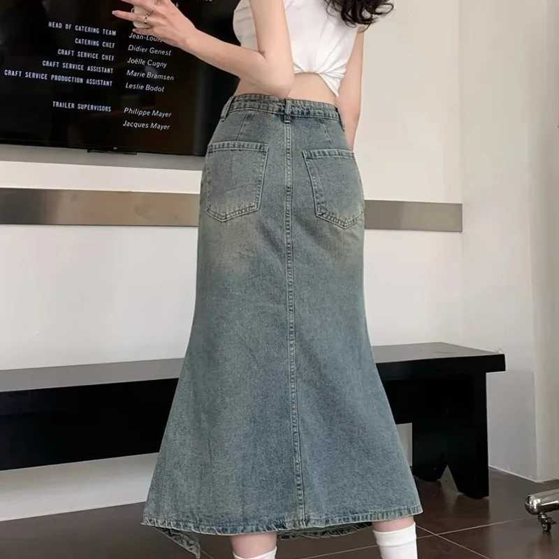 Spring And Summer Korean Retro Women Denim Skirt Fashion Design Irregular Wave Slit High Waist Fishtail Skirt Mid Length Skirt M260314