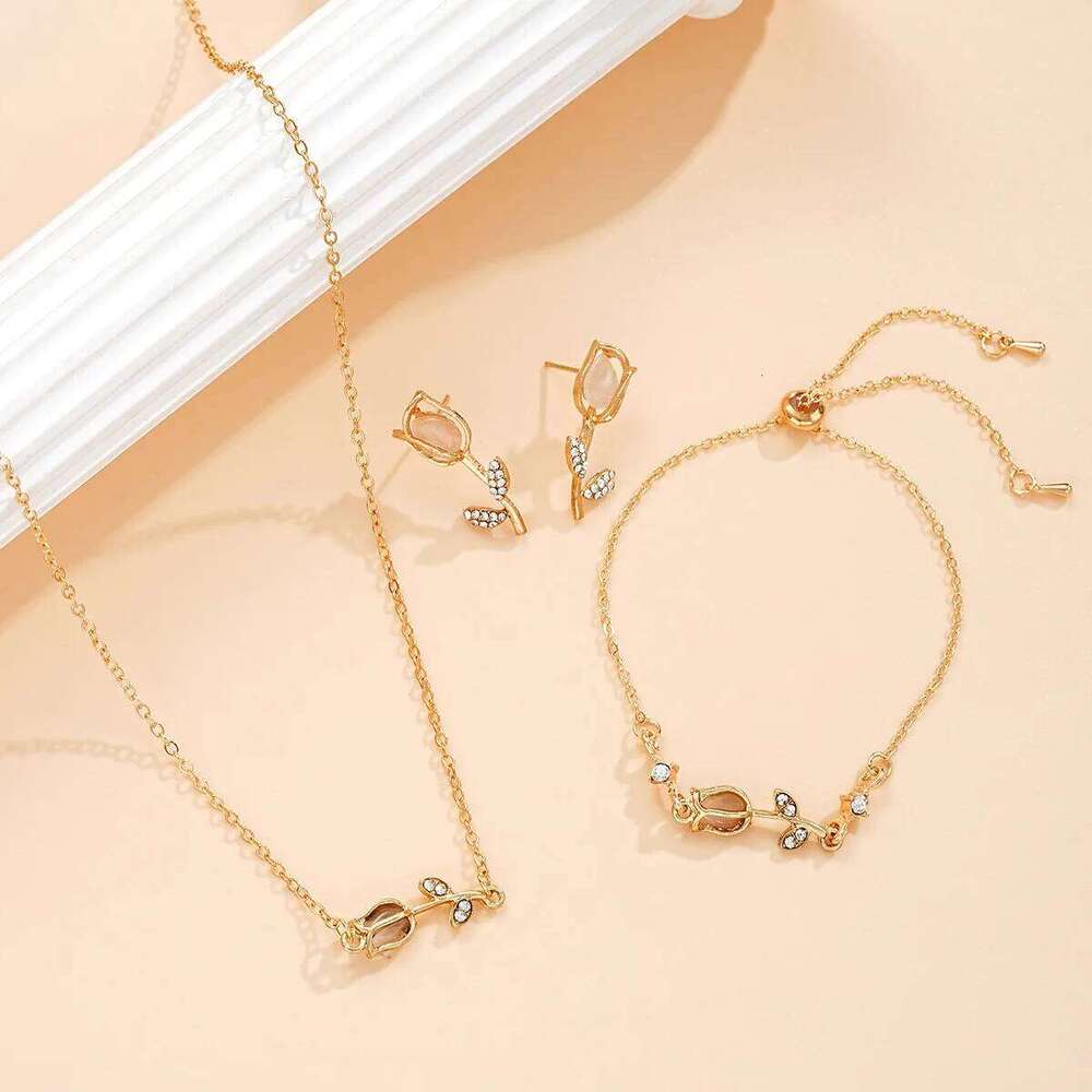 Korea New Fashion Tulip Flower Bracelet Necklace Earrings Niche Design Three-Piece Sets Trend Paty Jewerly Accessory Gifts Z260313