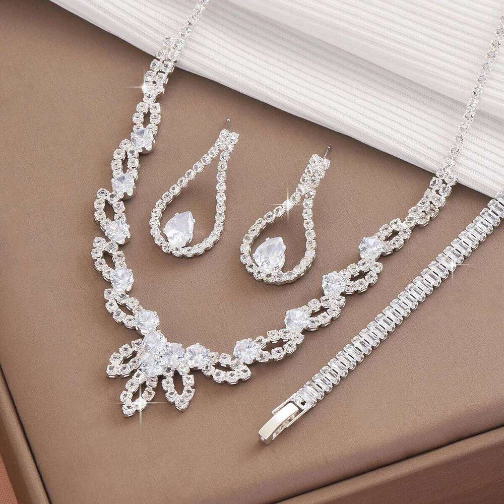 Women's fashionable exquisite claw design leaf collarbone chain set, elegant and high-end jewelry set Z260313