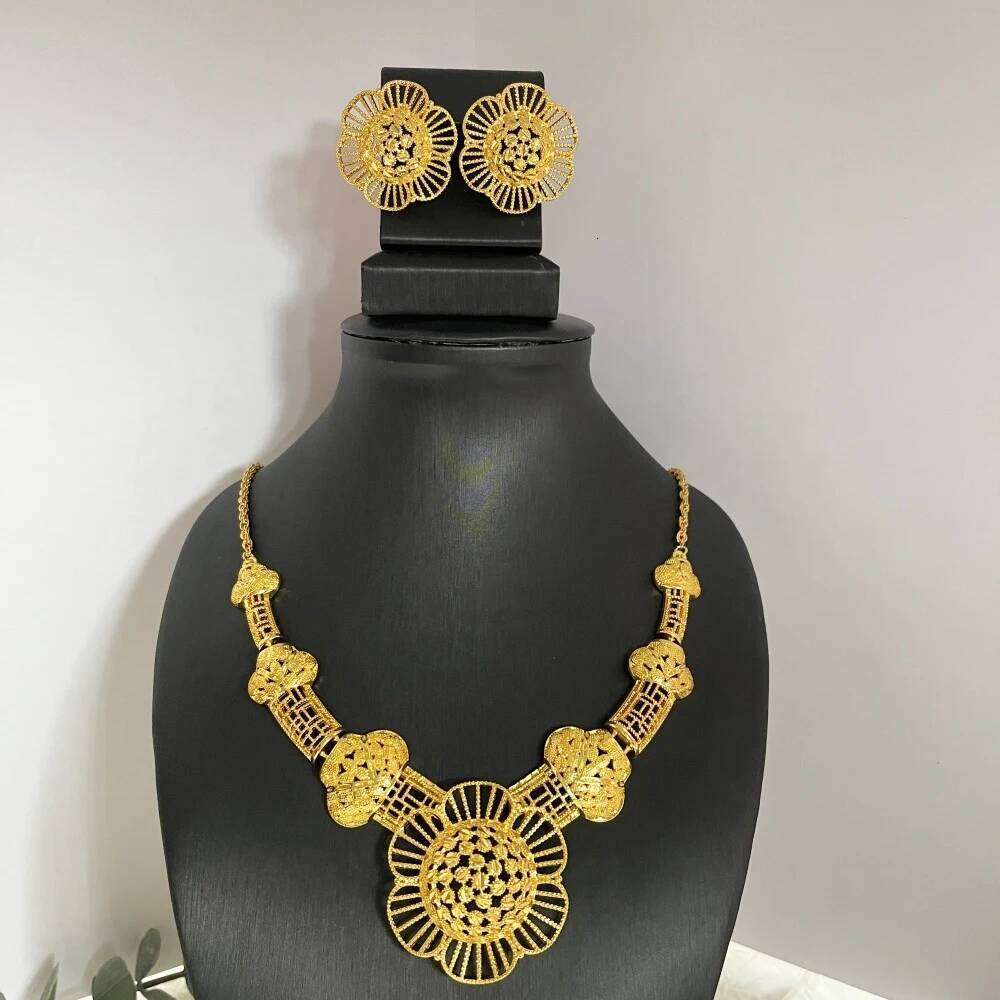 Dubai 24K Gold Color Long Jewelry Sets Wedding African Necklace Earrings For Women Nigerian Indian Bridal Set Party Gifts Z260313