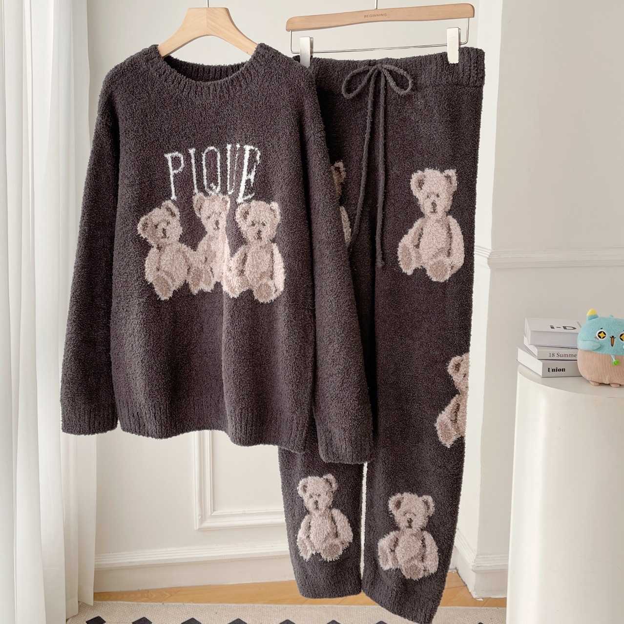 Women's Sleep New autumn and winter thickened jacquard, cute three bears, soft and fluffy home wear, long sleeves, long pants, pajamas set Q26031