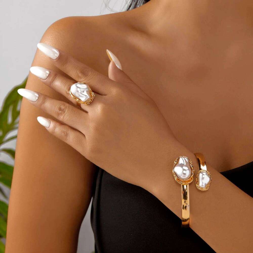 Exggerated Golden Baroque Imitation Pearl Jewelry Set for Women Vintage Snake Chain Necklace Open Cuff Bangle and Ring Jewellry Z260313