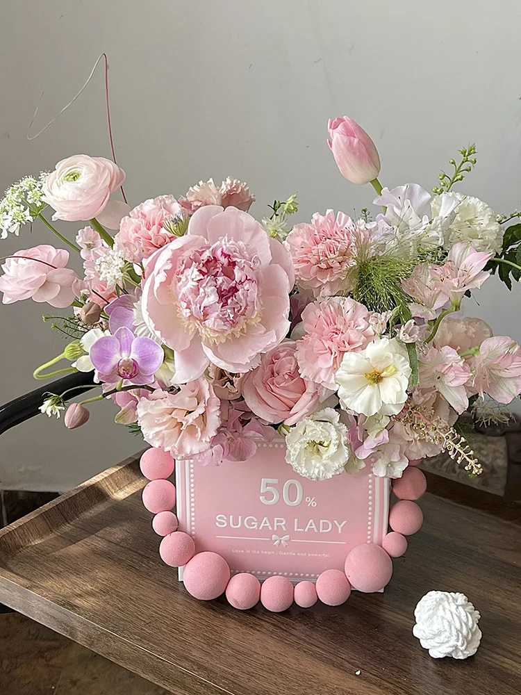 1pcs Art Cardboard Embossed Letter Bubble Folding Handheld Flower Box Party Supplies Portable Flower Arrangement Box Gift Box Y260314