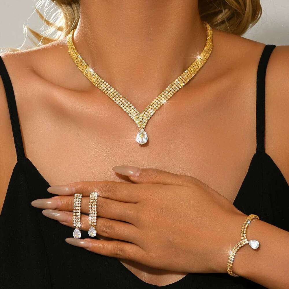 Hot selling spot dresses, wedding accessories, necklaces, earrings, bracelets, three piece light luxury accessory set Z260313
