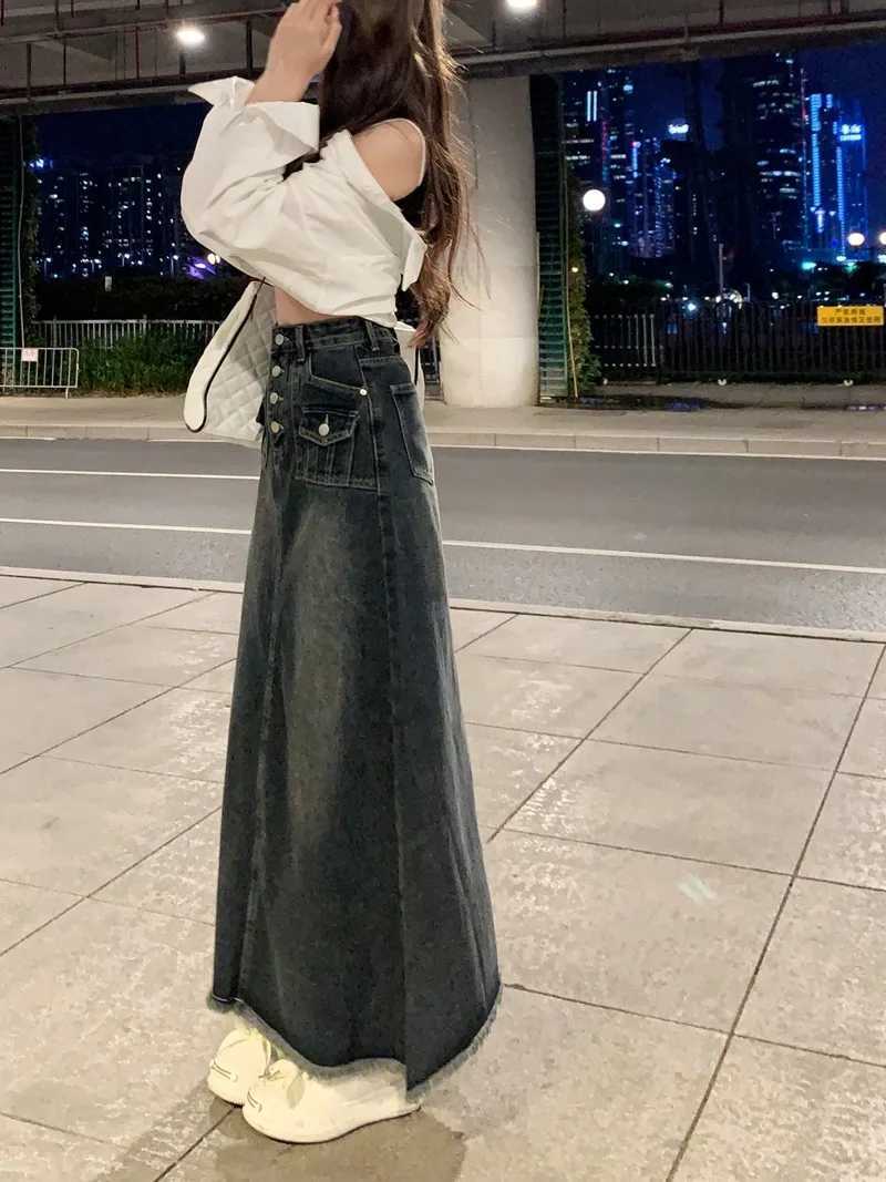 Elegant Hong Kong Style High Waist Raw Hem Denim Skirt Fashion Vintage A-Line Midi Indie Design Comfortable Long Denim Skirt M260314