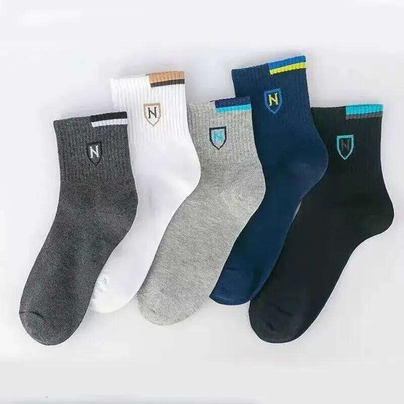 5 Pairs Men's Medium Length Can Be Worn with Letter Pattern In All Seasons Sports And Fashion Socks Z260314