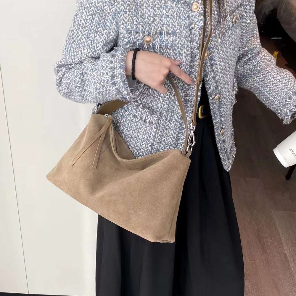 Luxury Shoulder Bags Totes Hobo Autumn And Winter Vintage Suede Pillow Cross Border Handbag Crossbody Genuine Leather Women S New Underarm Bag SENYY