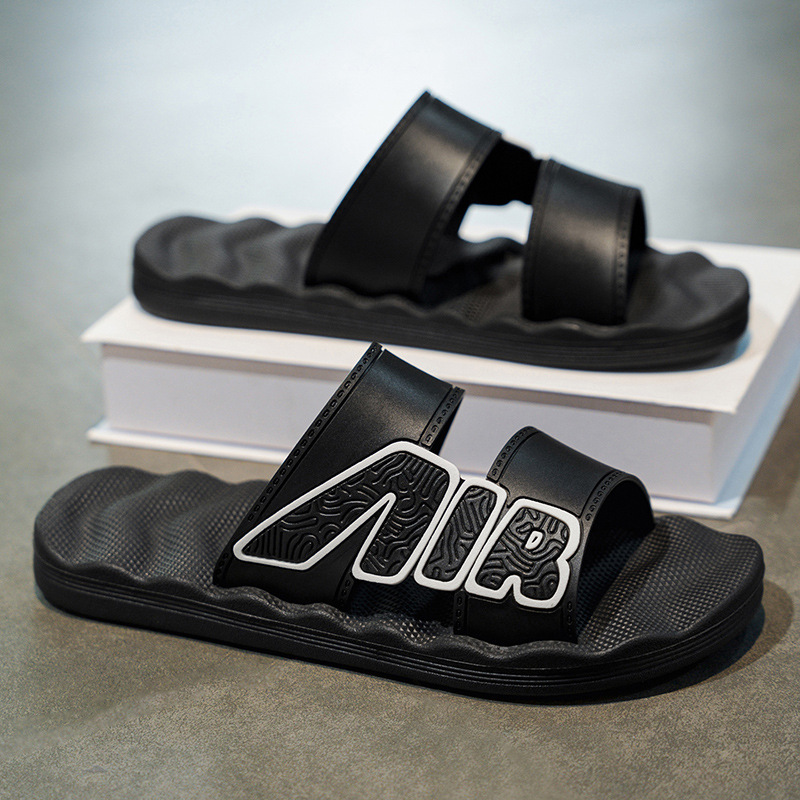 new Free delivery Slippers Breathable men's slippers with soft sole lightweight and suitable for home leisure