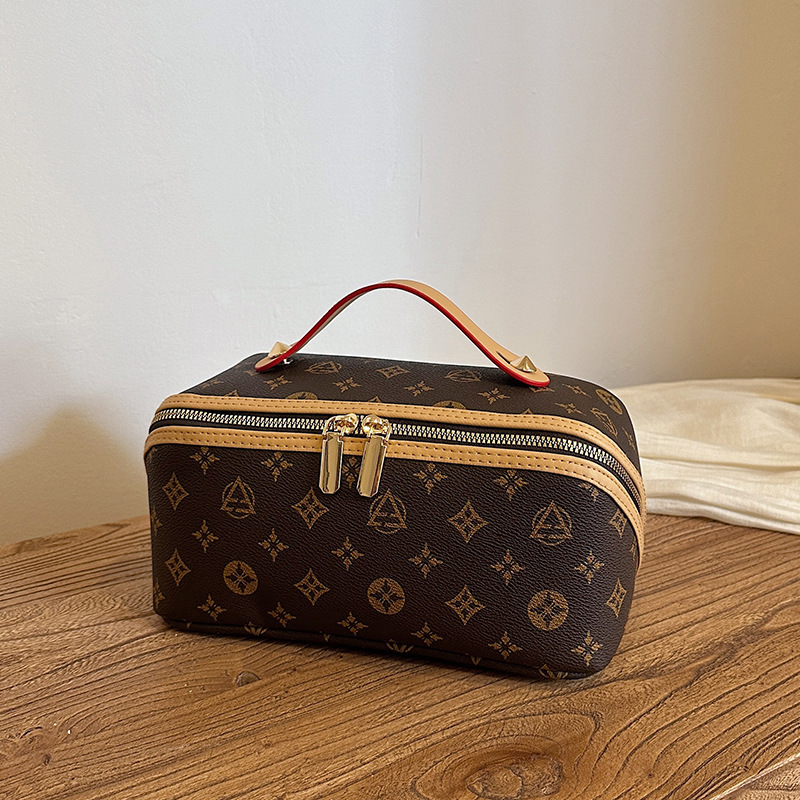 2026 New Embossed Design Large Capacity Makeup Bag Portable Travel Handheld Washroom Storage Bag Khaki Dark Brown Free Shipping