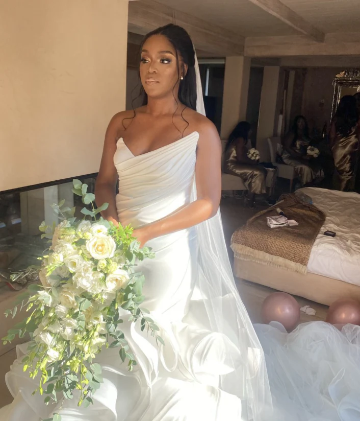 Elegant Stylish 2026 Ivory Mermaid Wedding Dress Sweetheart Ruffles Tiers Satin Organza Stunning Bridal Gowns Dresses ZJ2388