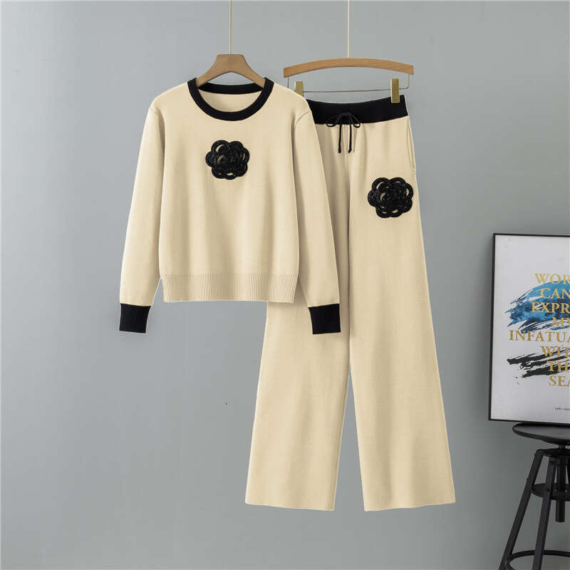 European Foreign Trade Spring Autumn New Camellia For Women Round Neck Knit Top And Wide Leg Pants Elegant Two Piece Set MAKOUFEI