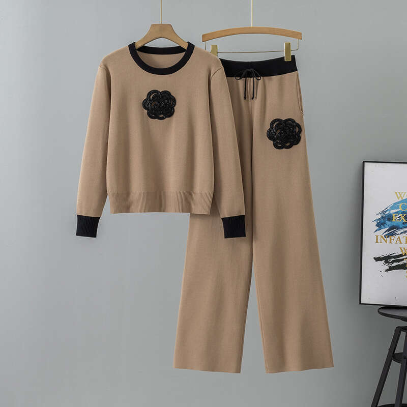 European Foreign Trade Spring Autumn New Camellia For Women Round Neck Knit Top And Wide Leg Pants Elegant Two Piece Set MAKOUFEI