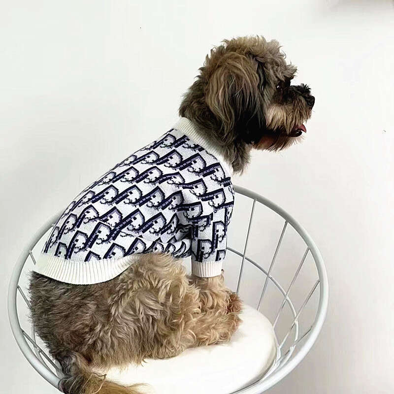 2026 Autumn Winter Fashion Brand Pet Round Neck Warm Knitted Thickened Sweater For Small Medium Dogs Cats Teddy Pomeranian French Bulldog Ragdoll Clot